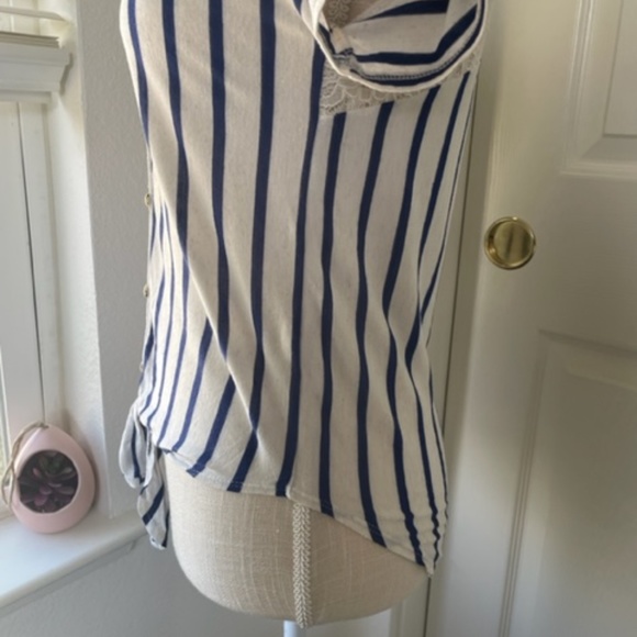 Charlotte Russe | Blue & Cream Striped Lace Back Tie-Front Top – Size XS - Picture 7 of 10